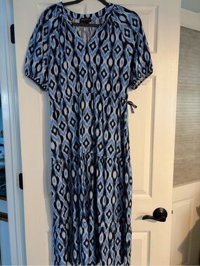 Johnston & Murphy Blue and Black Ikat Midi Dress